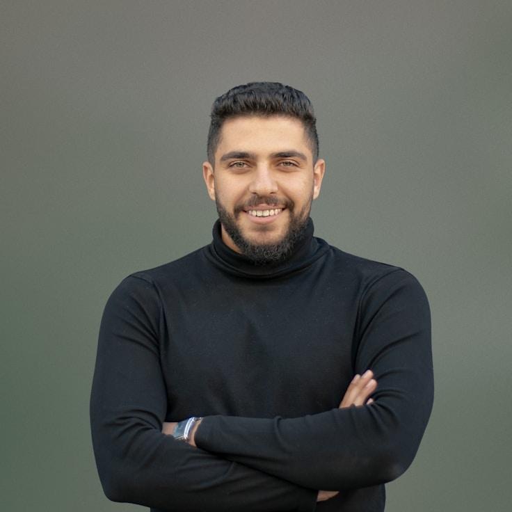 Portrait of Riley Navarro, community mentor and Italian cuisine specialist